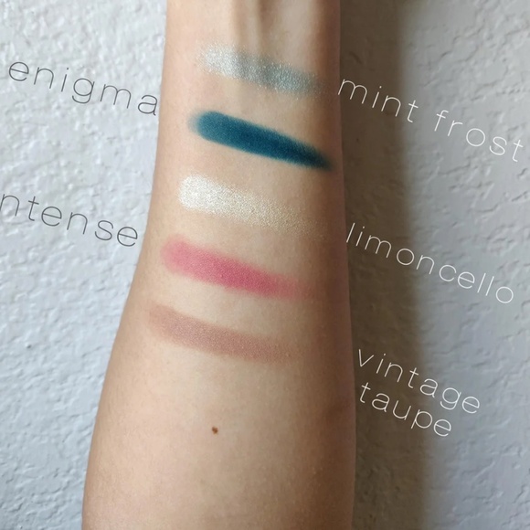 Violet Vose Eyeshadow Palette Olive You Forever New in Box - Picture 15 of 16